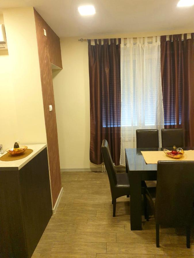 Ni Ceca Apartman מראה חיצוני תמונה