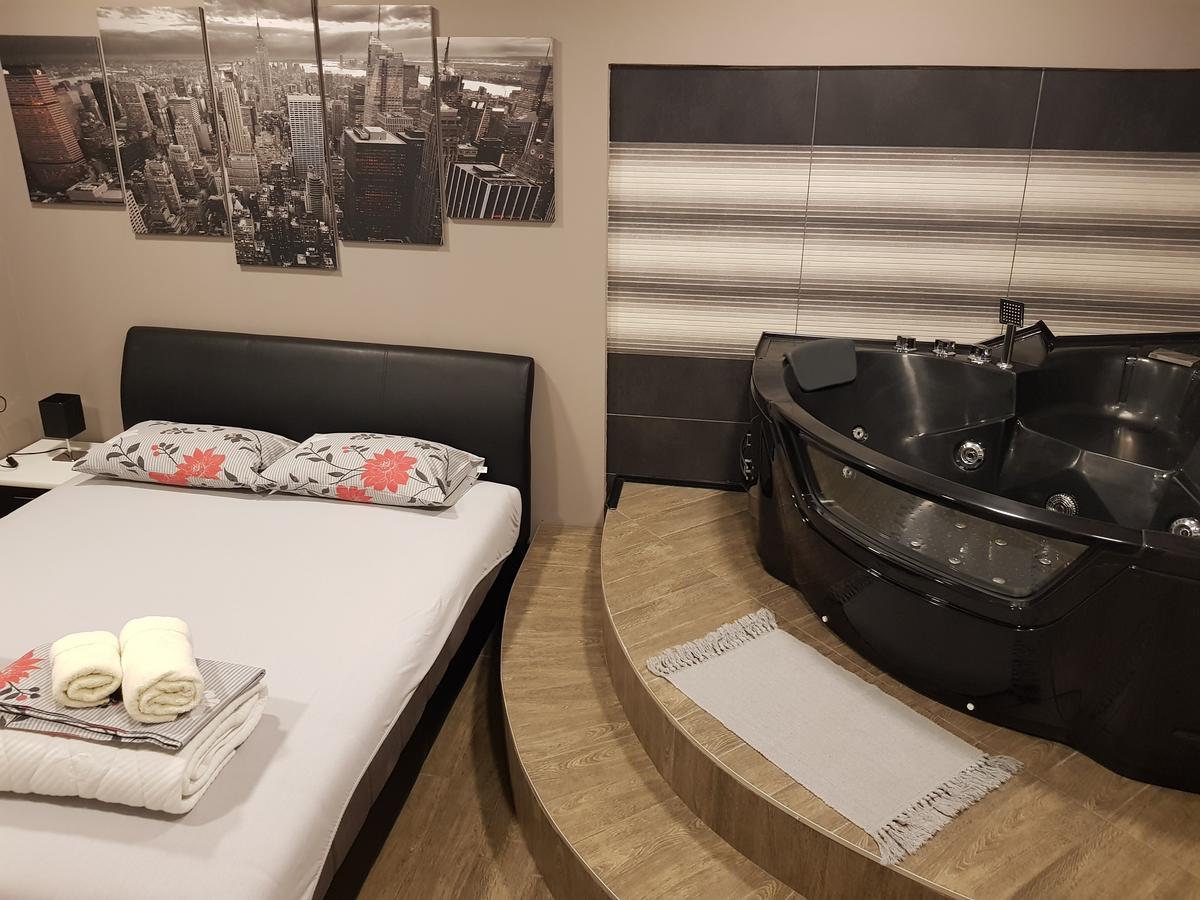 Ni Ceca Apartman מראה חיצוני תמונה