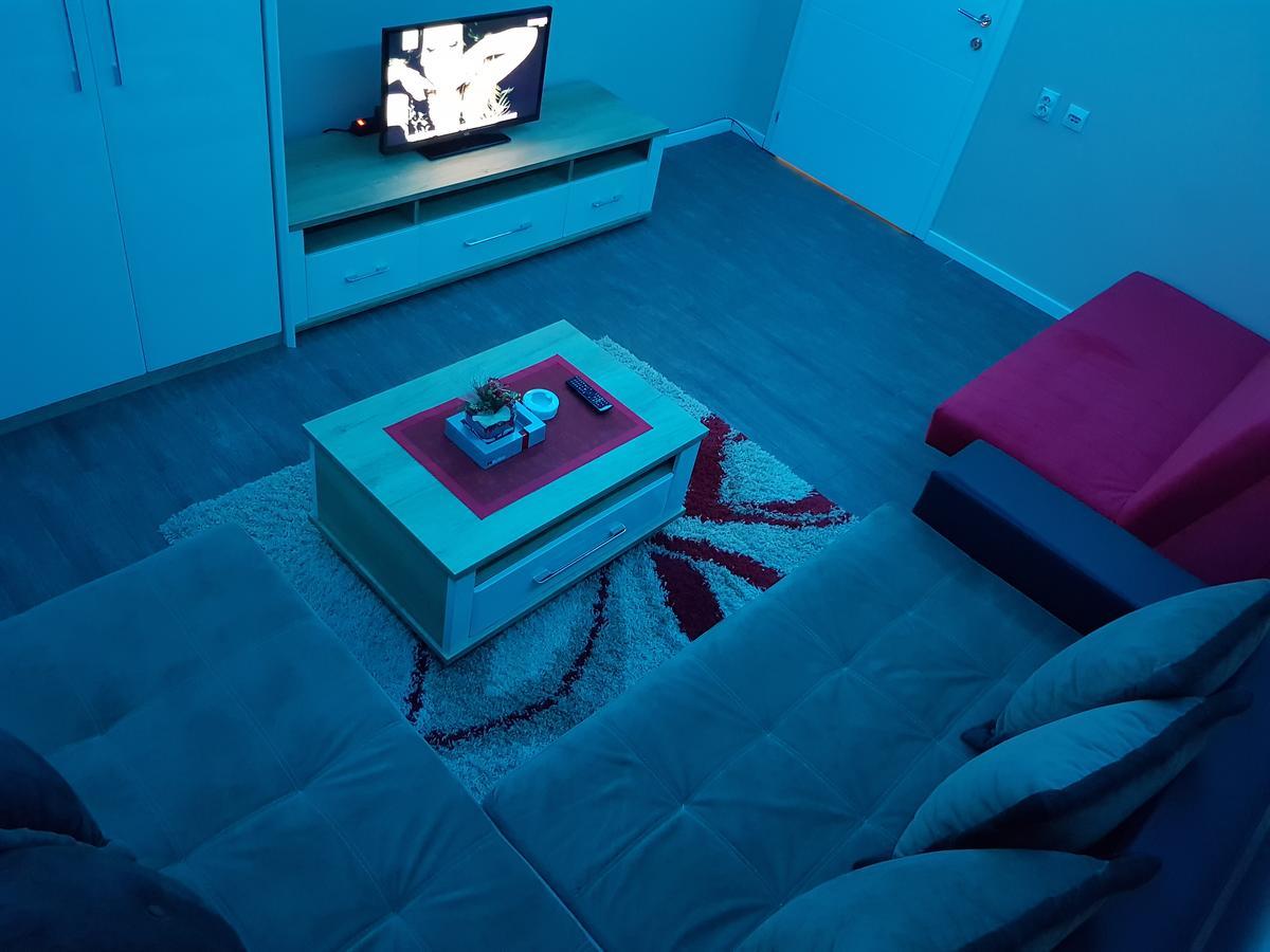Ni Ceca Apartman מראה חיצוני תמונה