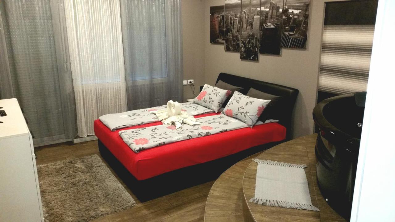 Ni Ceca Apartman מראה חיצוני תמונה
