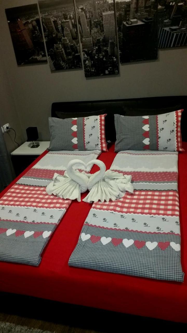 Ni Ceca Apartman מראה חיצוני תמונה