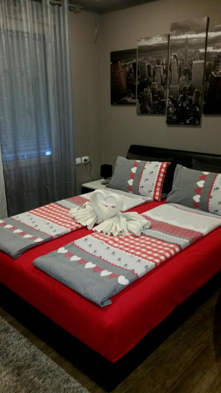 Ni Ceca Apartman מראה חיצוני תמונה