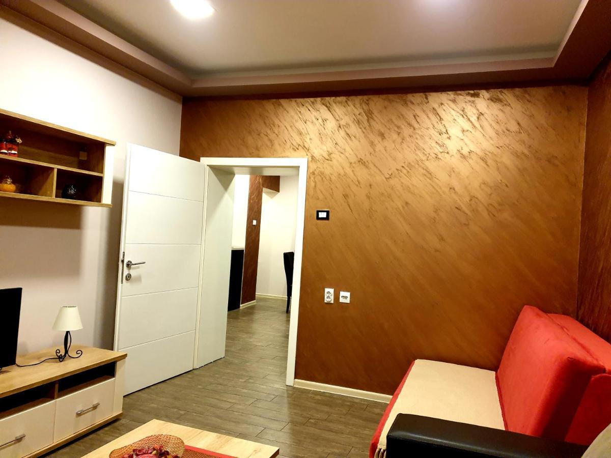Ni Ceca Apartman מראה חיצוני תמונה